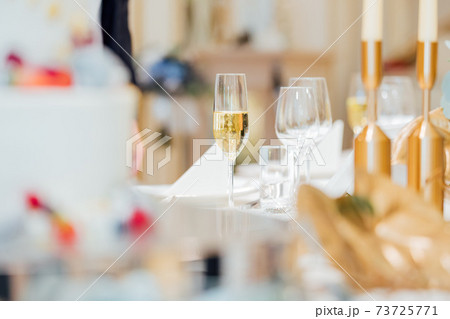 ウエディング　披露宴　高砂　シャンパン  73725771