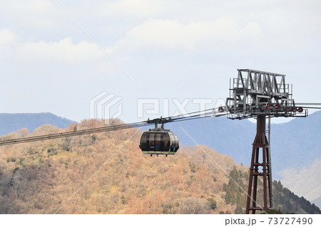 ロープウェイ ケーブルカー ロープウエイ 73727490