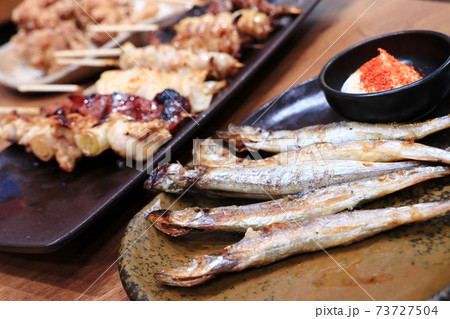 串 くし 串刺し 73727504