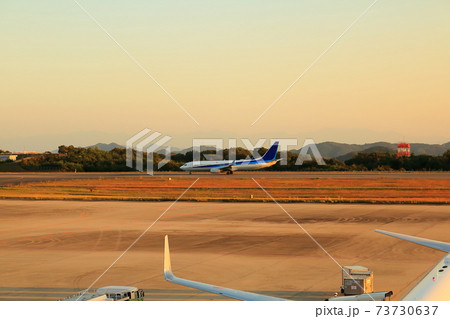 広島空港 夕景 広島空港 夕景 73730637