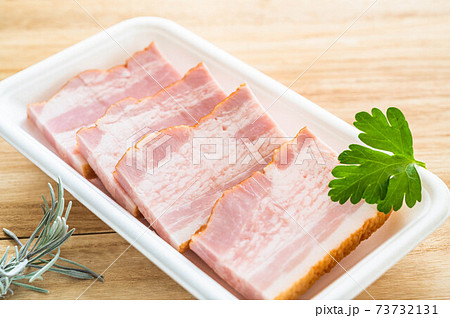 焼き肉用厚切りベーコン 焼き肉用厚切りベーコン 73732131