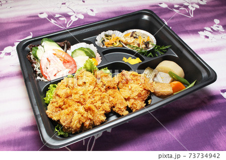とんかつ弁当　惣菜のみ 73734942