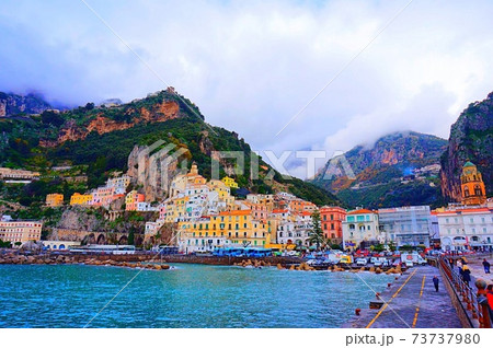 カラフルな町並み 73737980