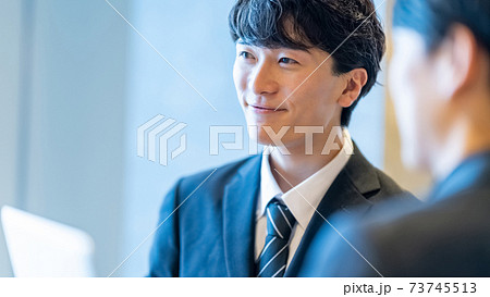 ビジネス 男性 オフィスワーク パソコン操作 人材育成 ビジネス 男性 オフィスワーク パソコン操作 人材育成 73745513