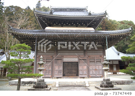 【中国三十三観音霊場】第十二番　佛通寺の法堂と境内　広島県三原市 73747449