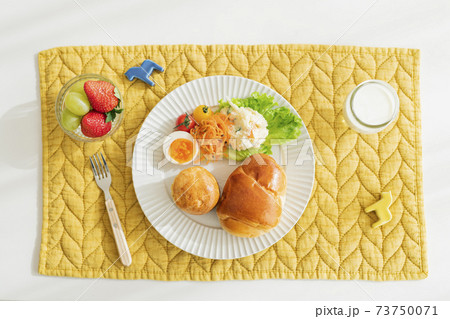 朝食 73750071