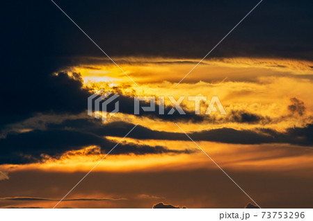 有明海に沈む夕焼けが美しい 有明海に沈む夕焼けが美しい 73753296