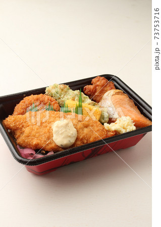 のり弁当 73753716