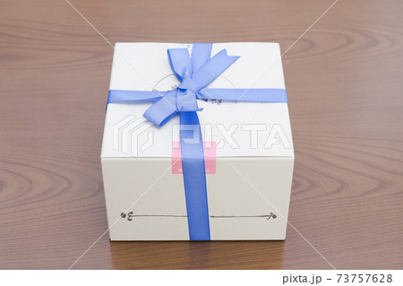 プレゼント 73757628