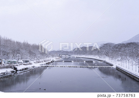 雪景色 冬 屋外 73758763