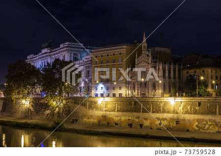 Tiber River embankment, Rome Tiber River embankment, Rome 73759528