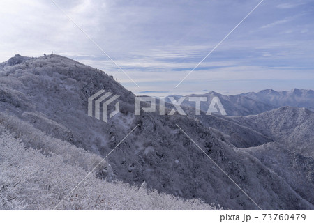 冬 山 雪景色 73760479