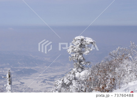 冬 山 雪景色 73760488