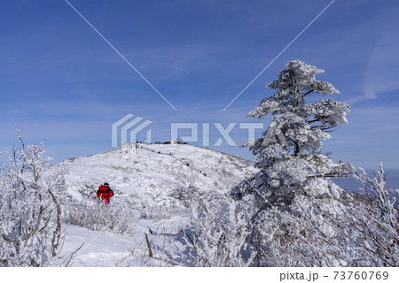 冬 山 雪景色 73760769