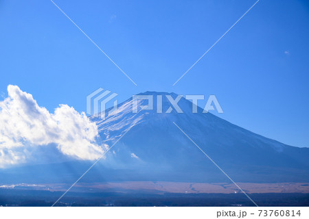 冬の富士山　山中湖　長池親水公園 73760814