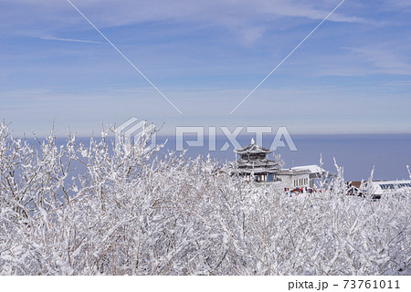 冬 山 雪景色 73761011