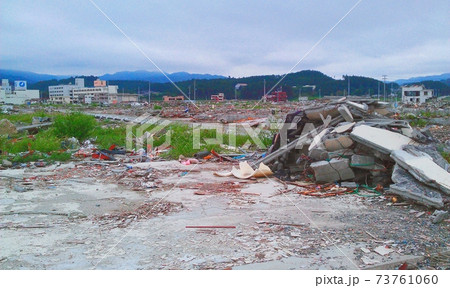 東日本大震災後の被害状況 73761060
