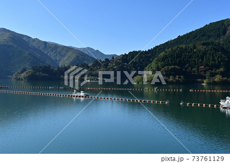 東京の水源 奥多摩湖 小河内ダムの写真素材