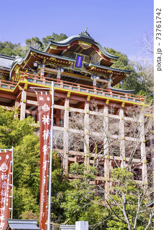 佐賀県の定番観光スポット　美しい祐徳稲荷稲荷神社 73761742