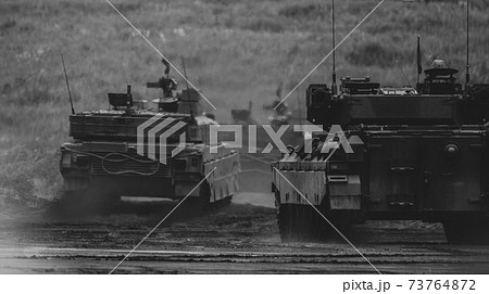 陸上自衛隊の装甲戦闘車両 陸上自衛隊の装甲戦闘車両 73764872