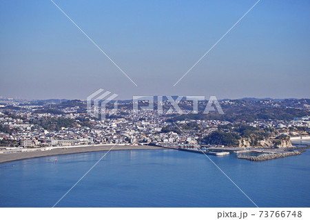 江の島から見る東浜海水浴場方面 江の島から見る東浜海水浴場方面 73766748