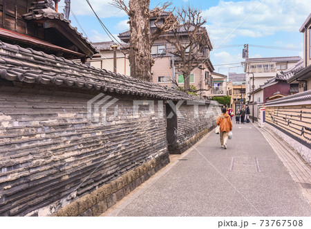 [東京・谷中] 谷中の観音寺を囲む貴重な国民的財産の築地塀 73767508