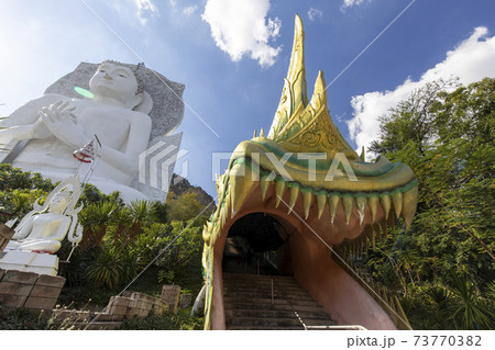 タイ国ロッブリー県の仏教寺院ワット・タムカオプラーン 73770382