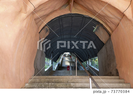 タイ国ロッブリー県の仏教寺院ワット・タムカオプラーン 73770384