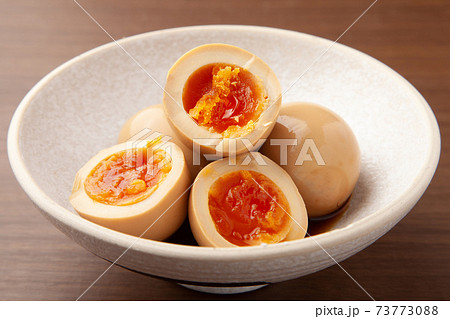 煮卵 73773088