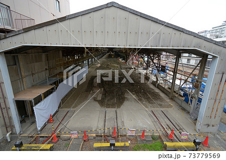 解体中の下十条電車区検修庫 73779569