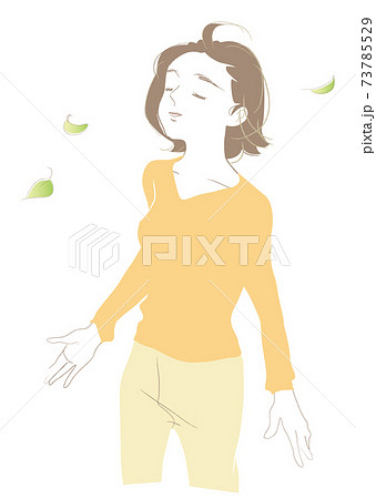 深呼吸する女性 73785529