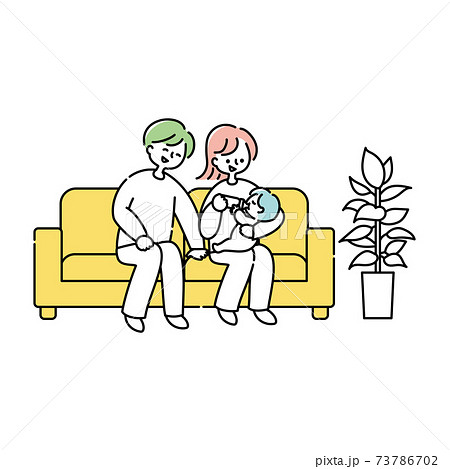 ソファーで赤ちゃんにミルクを飲ませる夫婦のイラスト素材