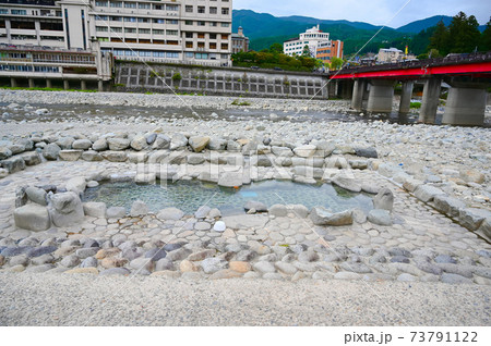 下呂温泉 噴泉池 下呂市の写真素材