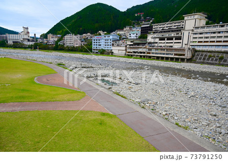 下呂温泉　噴泉池　岐阜県下呂市 73791250