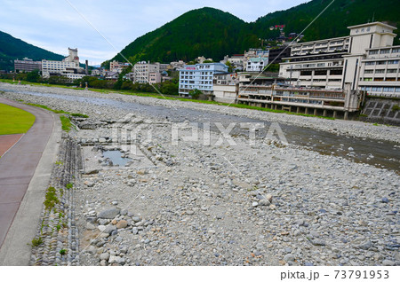 下呂温泉 飛騨川 噴泉池 下呂市の写真素材