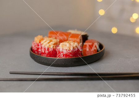 salmon sushi roll japanese food 73792455