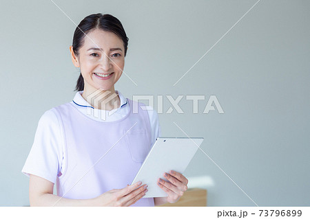 訪問介護スタッフ 73796899