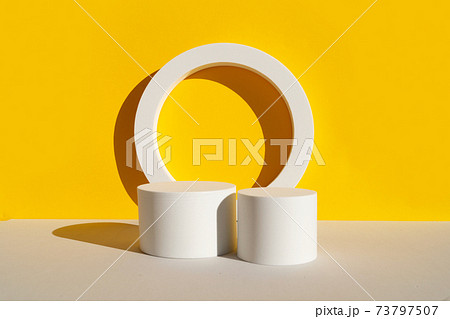 Minimal product display 73797507