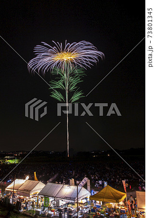【茨城県】常総きぬ川花火大会 【茨城県】常総きぬ川花火大会 73801345