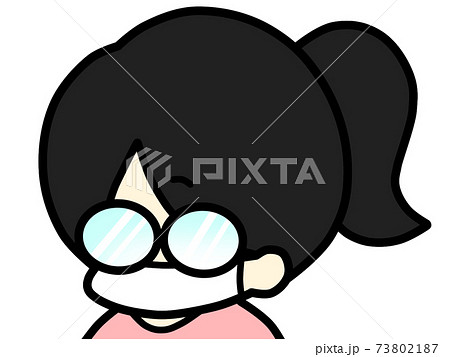 眼鏡が曇ったマスクの女性のイラスト素材 眼鏡が曇ったマスクの女性のイラスト素材