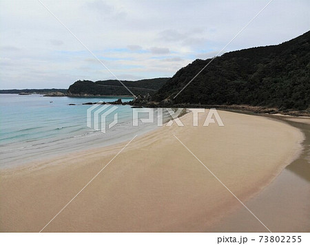 五島列島の福江島「頓泊ビーチ」(空撮) 五島列島の福江島「頓泊ビーチ」(空撮) 73802255