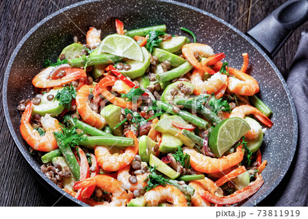 Mediterranean salad with shrimps and tahini sauce Mediterranean salad with shrimps and tahini sauce 73811919