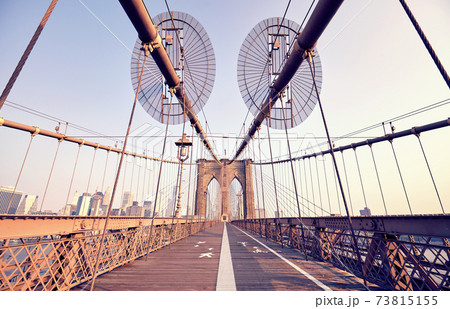 Wide angle picture of Brooklyn Bridge in the morning, New York City, USA. 73815155