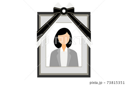遺影に映るスーツを着た女性のイラスト素材