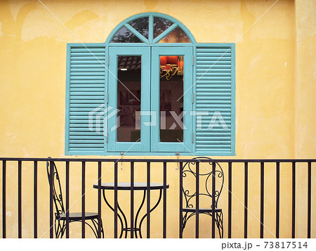 wood window 73817514