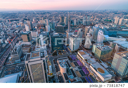 日本の横浜都市景観　横浜駅やみなとみらいなどを望む（横浜グランゲートにソニーのカメラ部門を集約） 73818747