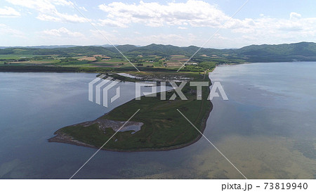 サロマ湖　キムアネップ岬　ドローン空撮 73819940