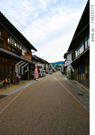 岩村本通り　古い街並み　恵那市 73823175