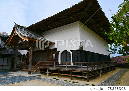 岩村城下町　本町　浄光寺　なまこ壁 73823308