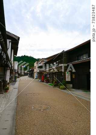 岩村城下町　本町　古い街並み　岐阜県恵那市 73823487